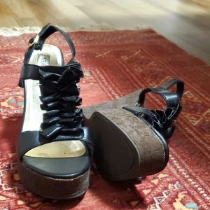 Steve Madden cork and leather shoes